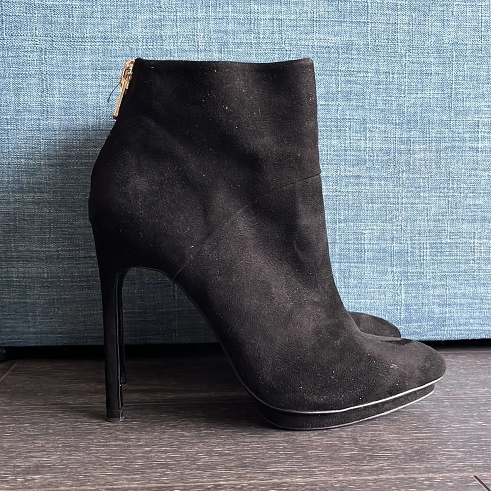 Zara Woman black heel booties - Picture 1 of 10